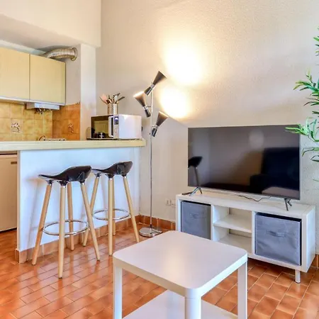Les Sarrazins- A31- Studio Spacieux- 2 Pers *